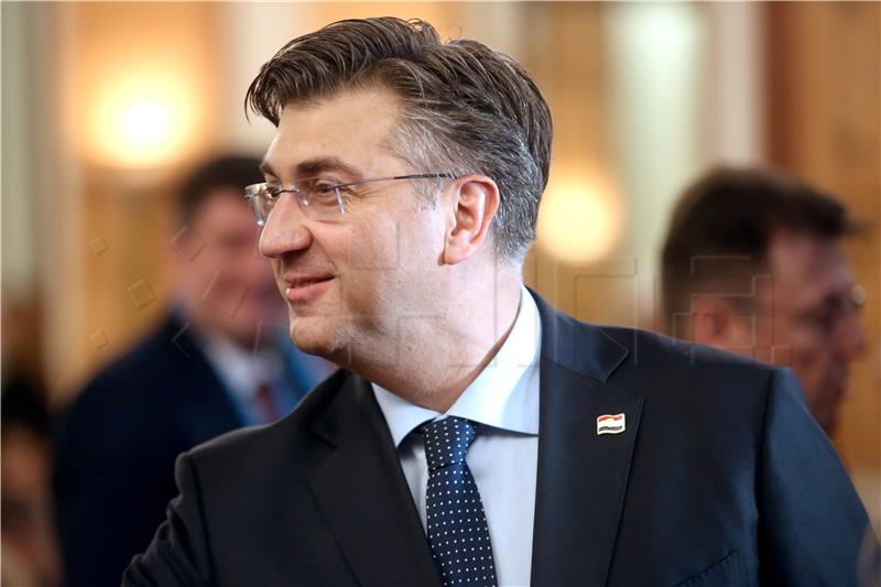 Plenkovic says Milanovic's comment on election date reflects his weakness