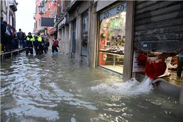 ITALY VENICE WEATHER FLOODS