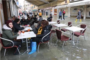 Veneciju pogodila još jedna iznimna plima, grad proživljava najgori tjedan u posljednjih 150 godina