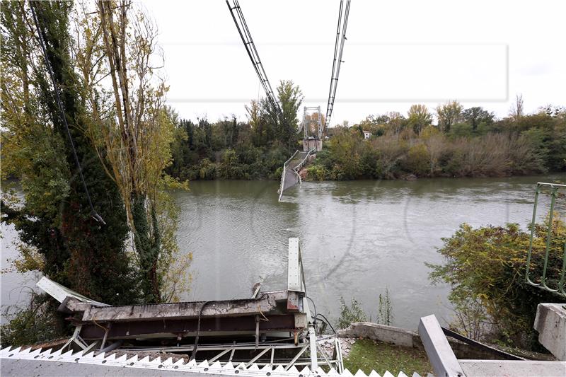 FRANCE BRIDGE COLLAPSE