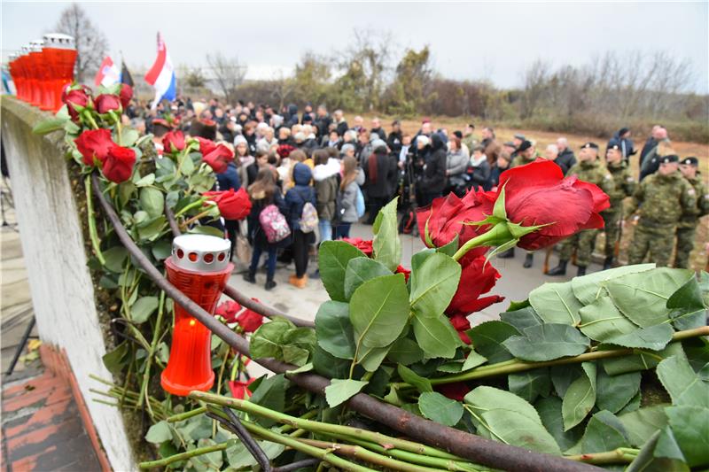 Commemoration held in Borovo Naselje for people killed and gone missing in war