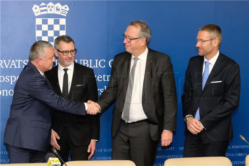 Croatia signs memo of understanding with Patria, Kongsberg