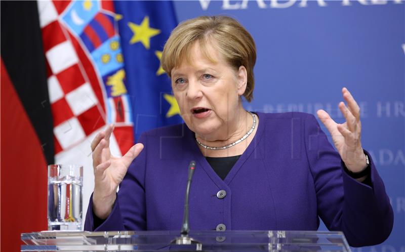 Merkel supports Croatia's efforts in protection of EU external borders