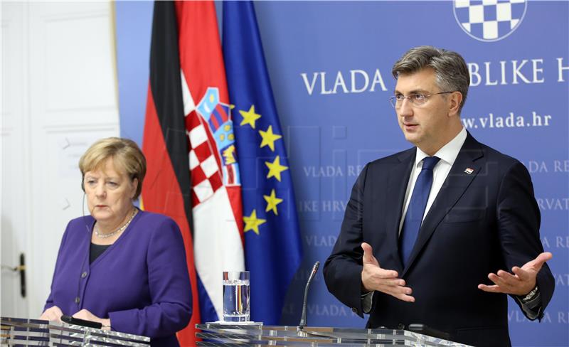 Merkel supports Croatia's efforts in protecting EU external borders