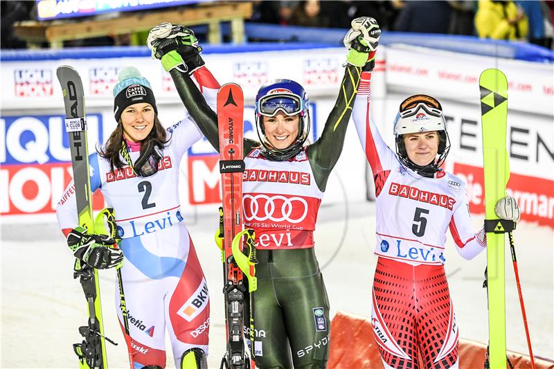 Slalom Levi:  Shiffrin prestigla Stenmarka