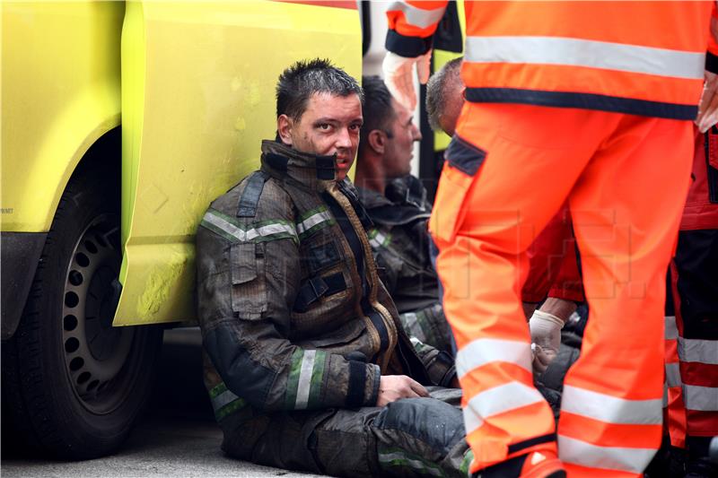 Gore dva stana u splitskom naselju Trstenik