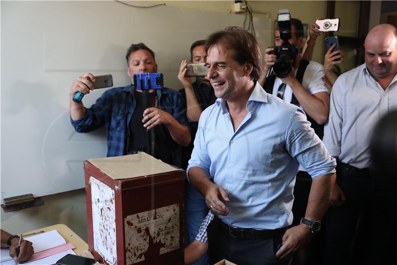 URUGUAY PRESIDENTIAL ELECTIONS RUNOFF