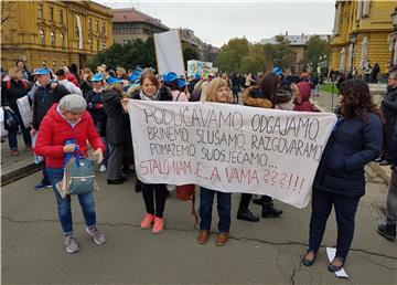 Prosvjed u organizaciji sindikata osnovnih i srednjih škola