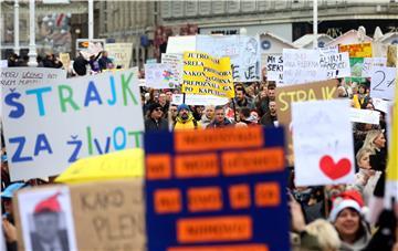 Prosvjed u organizaciji sindikata osnovnih i srednjih škola