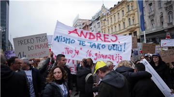 Prosvjed u organizaciji sindikata osnovnih i srednjih škola