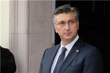 Plenković: Je li loše u mandatu jedne vlade dobiti plaću veću za 20 posto?