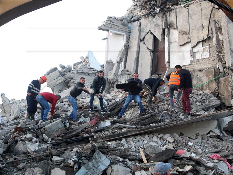 Plenkovic and Grabar-Kitarovic extend condolences to Albania after quake