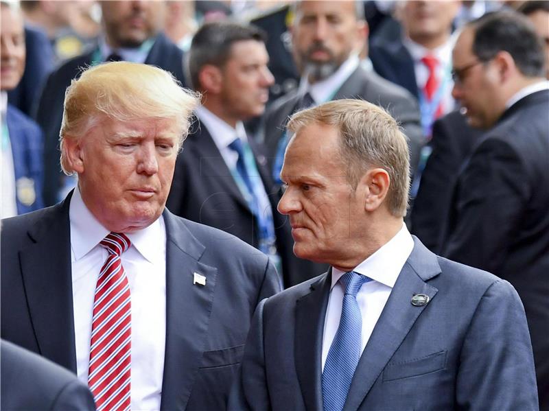 Tusk kaže da je Trump "vjerojatno najteži izazov" za EU