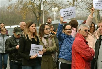 Radnici tvrtke Đuro Đaković Specijalna vozila izašli na ulicu