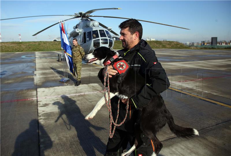 Doček članova posade i helikoptera Mi-171Sh