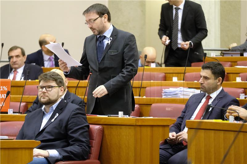 SDP MP: Opposition to ask for PM's impeachment if situation with teachers' strike continues