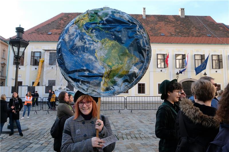 Prosvjed mladih FridaysForFuture