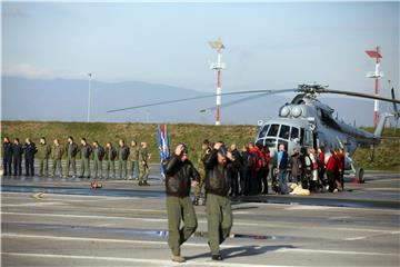 Na Plesu doček posade i helikoptera Mi-171Sh i DIP-a Ravnateljstva civilne zaštite MUP-a iz Albanije