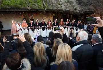 Otvoren "Advent na Prekrižju"