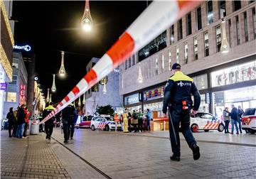 Nema dokaza da je napadač u Hagu imao teroristički motiv - policija