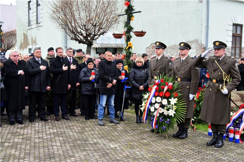 U Otoku obilježena 28. godišnjica pogibije prvih hrvatskih zrakoplovaca