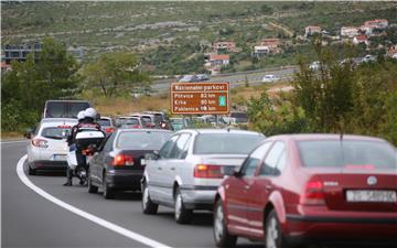 HAK:  Zbog nesreće na čvoru Jarek promet prema Zagrebu teče otežamo i usporeno