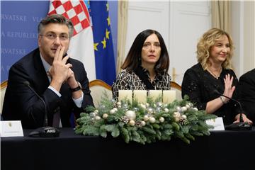 Potpisani ugovori između Vlade i sindikata