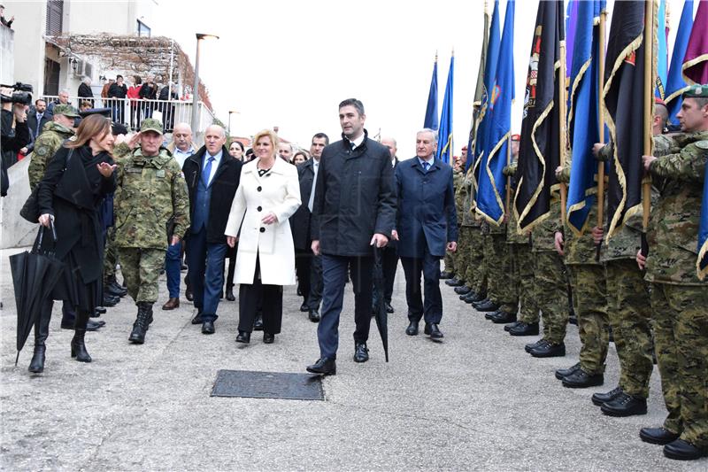 Grabar Kitarović: General Bobetko vodio hrvatsku mladost u brojne bitke i pobjede