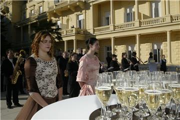  3rd int'l sparkling wine festival opens in Visnjan