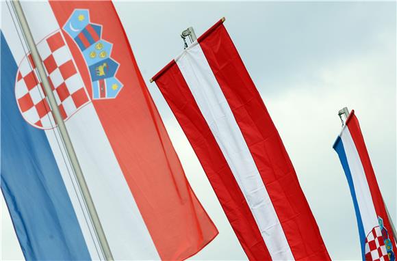 Austrian Croats urged to develop unity and stronger bonds