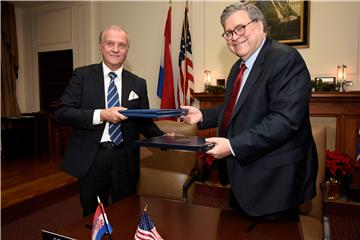 Croatia, US sign agreements on extradition, mutual legal assistance