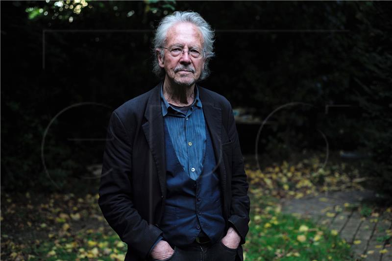 Handke declared persona non grata in Sarajevo