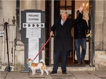 Johnson dobio "moćan mandat za provođenje brexita"