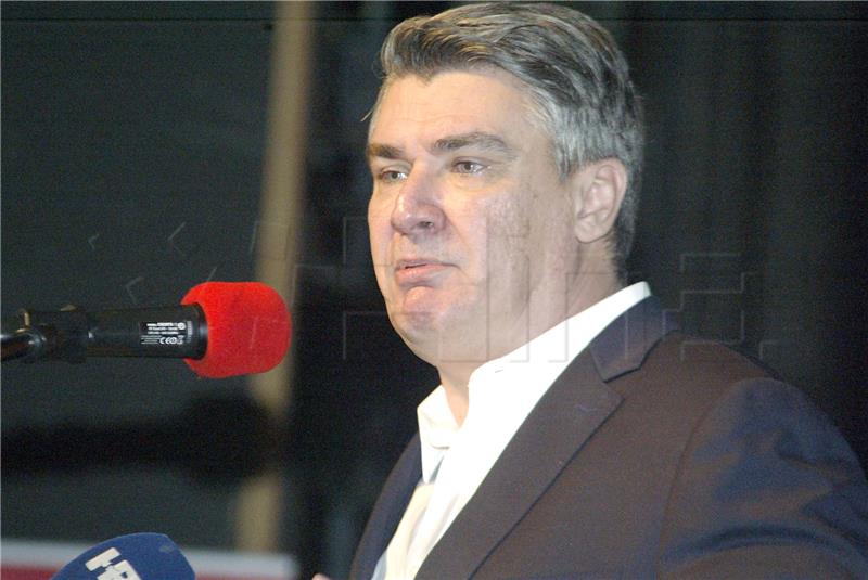 Zoran Milanović održao predizborni skup u Rijeci