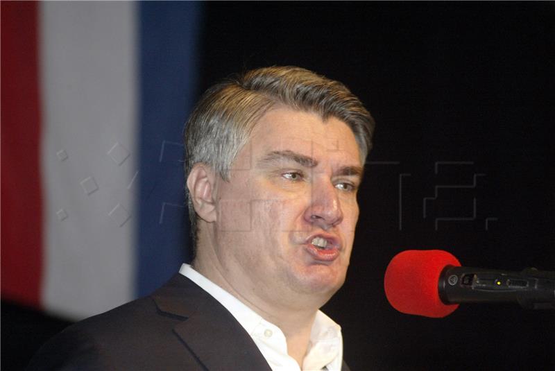 Zoran Milanović održao predizborni skup u Rijeci