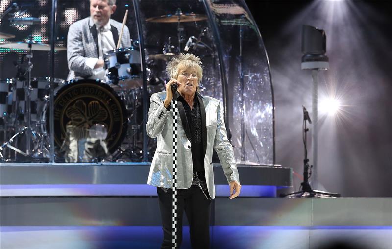 Rod Stewart postao najstariji pjevač na vrhu britanske top liste