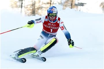 Slalom Val d'Isere: Pinturault vodi, Rodeš sedmi