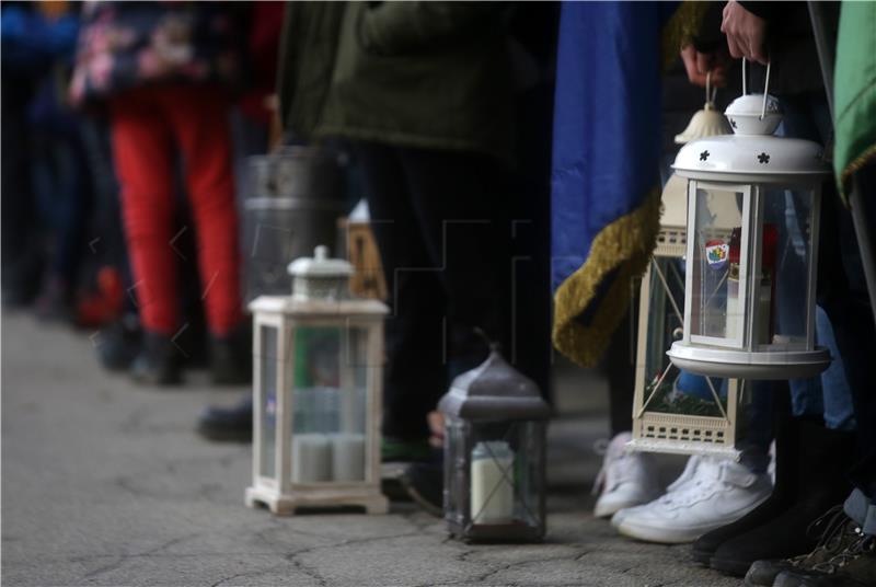 Doček Betlehemskog svjetla u Zagrebačkoj katedrali