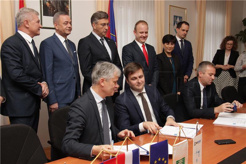 Agreements inked for public water supply and sewerage infrastructure in Koprivnica, Djurdjevac