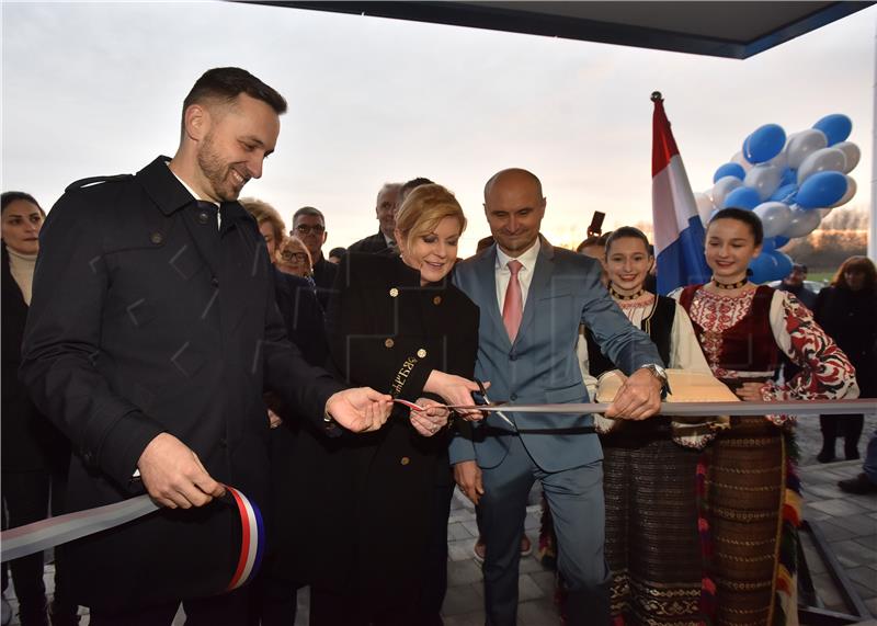 President opens new building of water management company, lays corner stone for microalgae factory in Novska