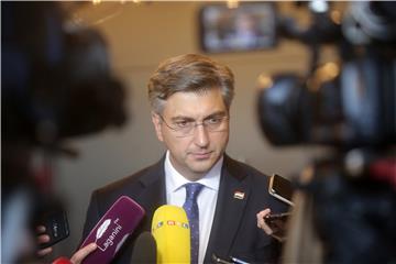 Plenković: Enormna razlika između Grabar-Kitarović i pretendenata na njezinu funkciju