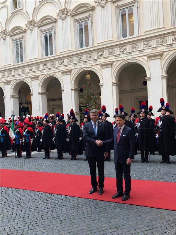 Susret premijera Plenkovića s talijanskim premijerom Conteom