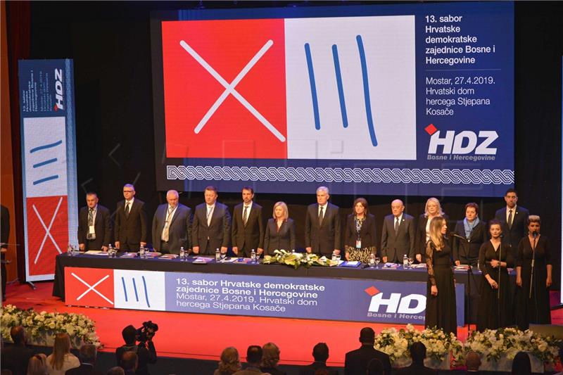 HDZ BiH calls on Croat voters to support Grabar-Kitarovic in Sunday's election