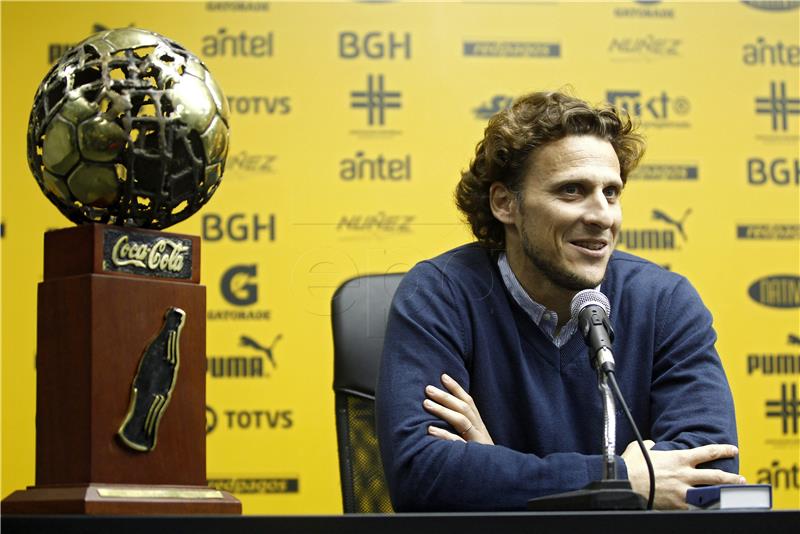 Diego Forlan novi trener najtrofejnijeg urugvajskog kluba Penarola  