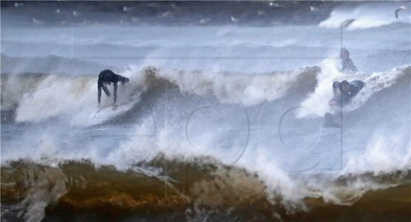 Strong winds and rain due to storm Fabien