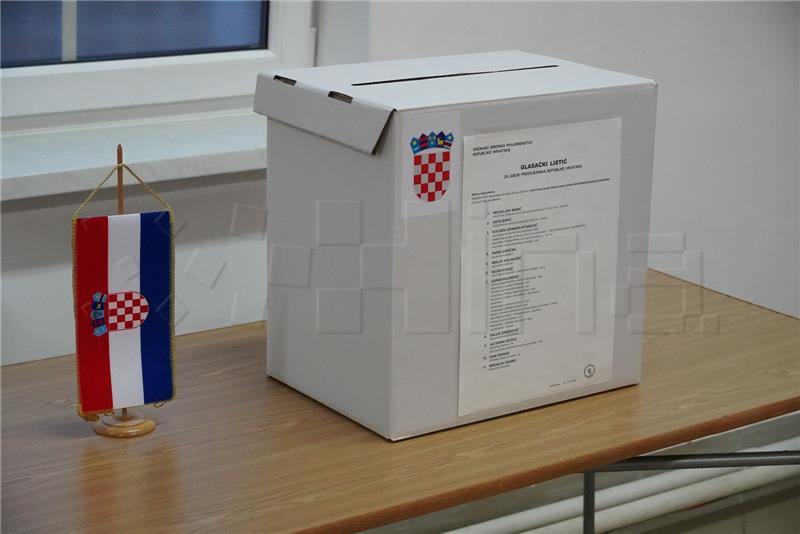 38.82% of voters turn out for Croatian presidential election by 4.30 pm