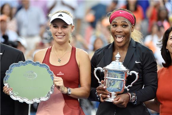 Wozniacki i Serena Williams igrat će u parovima na turniru u Aucklandu 