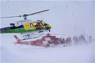 People missing in snow avalanche in Andermatt