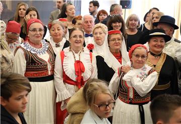 Za poklon bonove 840 umirovljenika, Zabok osigurao 172 tisuće kuna