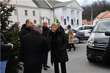 Grabar-Kitarović pozvala na novo hrvatsko zajedništvo i novo hrvatsko domoljublje